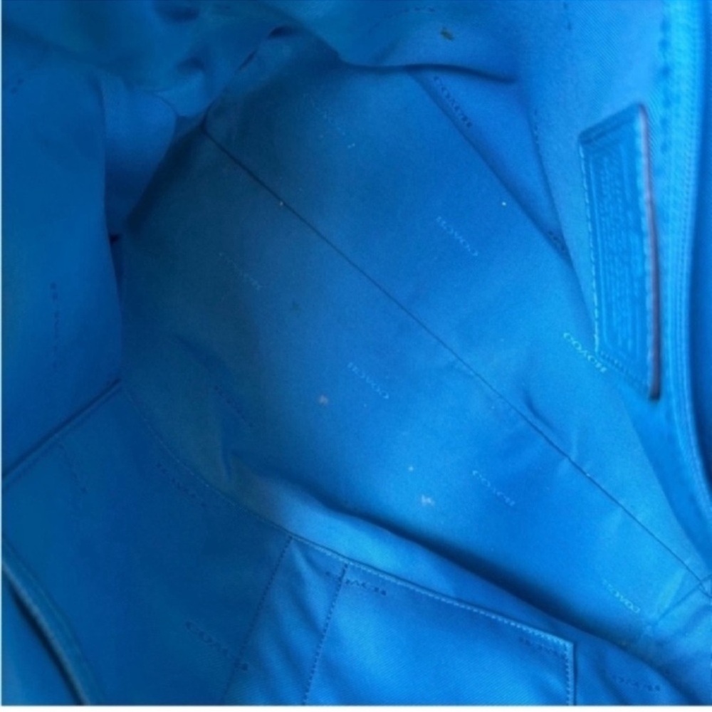 COACH blue tote - Picture 7 of 9